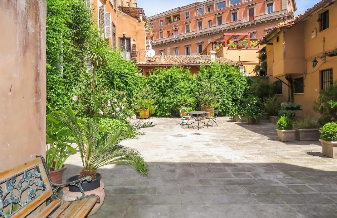 Casa del Moro - romantic loft in Trastevere-1